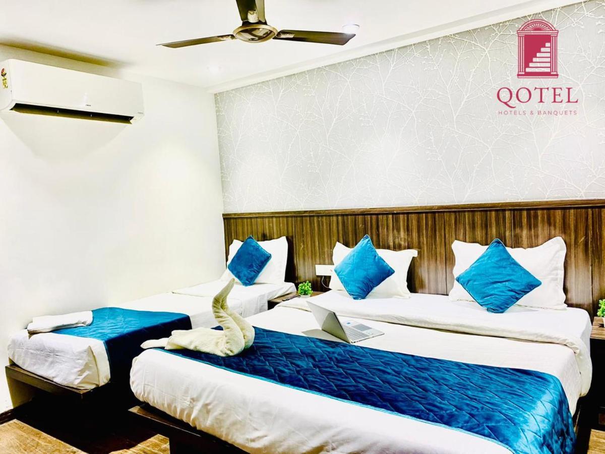 Qotel Hotel Rajouri Garden Above Ritu Marbles, Near Rajouri Garden Metro Station-Couple Friendly Ню Делхи Екстериор снимка